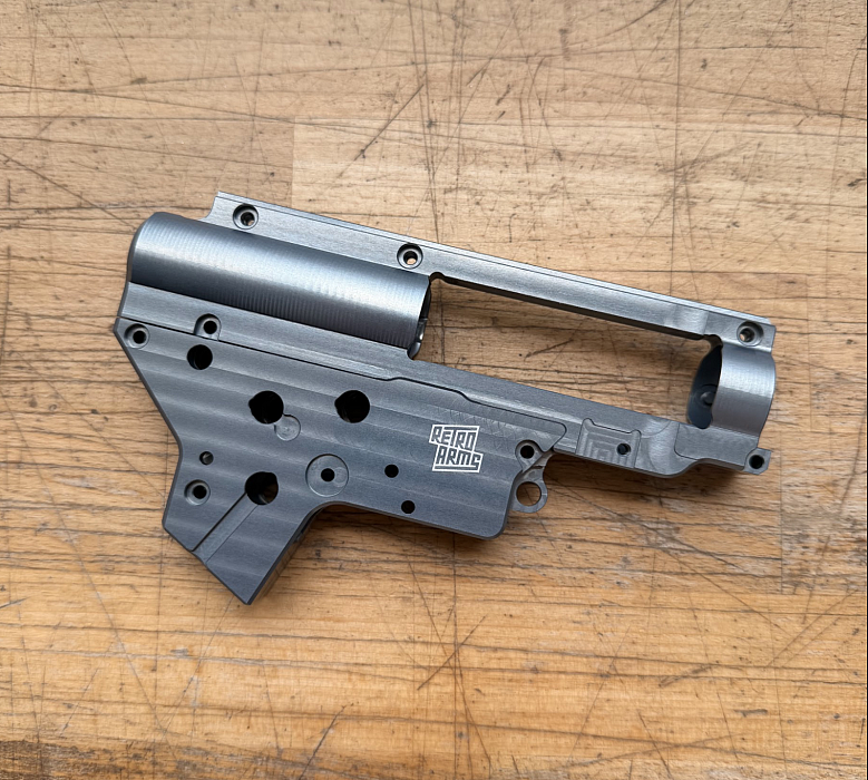 レトロアームズ CNC Split Gearbox V2 - QSC CNC Split Gearbox V2 (8mm) - QSC 2025 | CNC Receiver, CNC gearbox